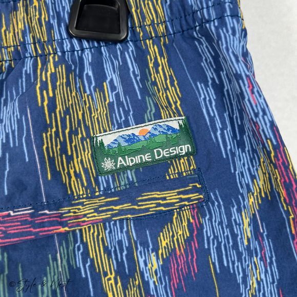 Alpine Design Pull on Shorts 5" Multicolor Retro Size Medium NWT - Picture 4 of 7